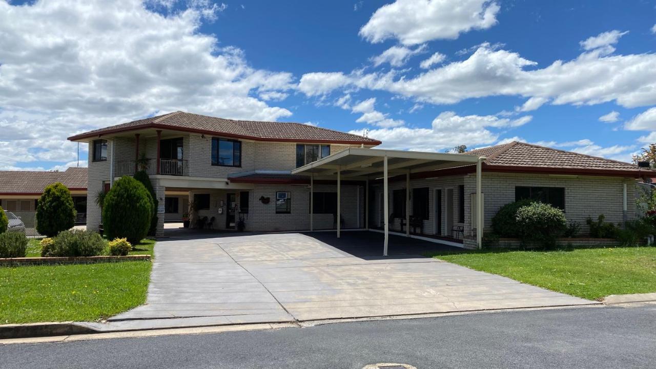 Sapphire City Motor Inn Inverell Eksteriør bilde