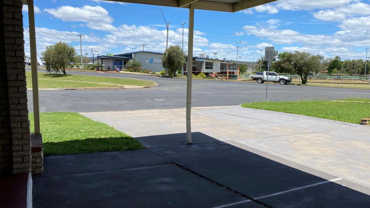 Sapphire City Motor Inn Inverell Eksteriør bilde