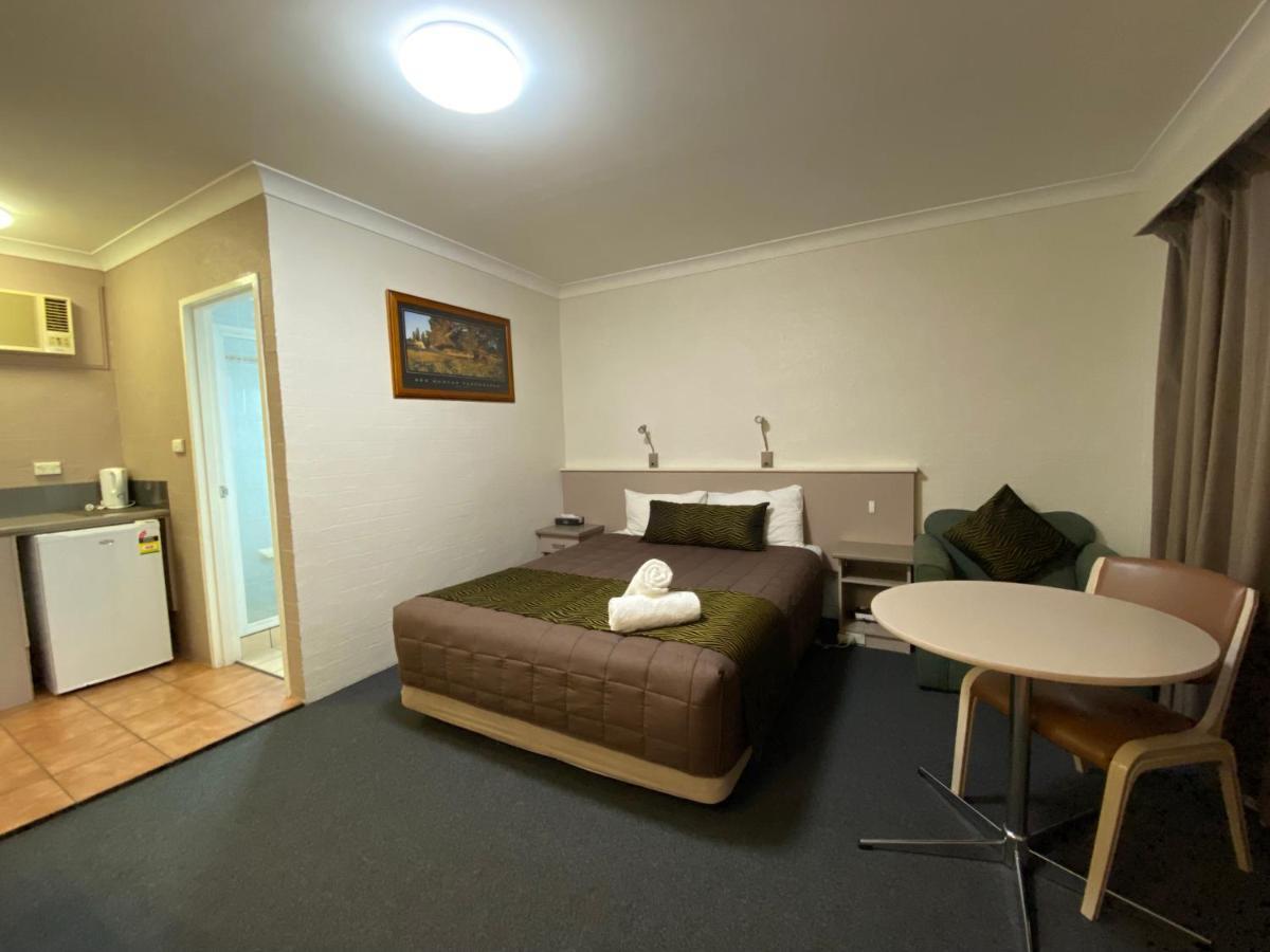 Sapphire City Motor Inn Inverell Eksteriør bilde