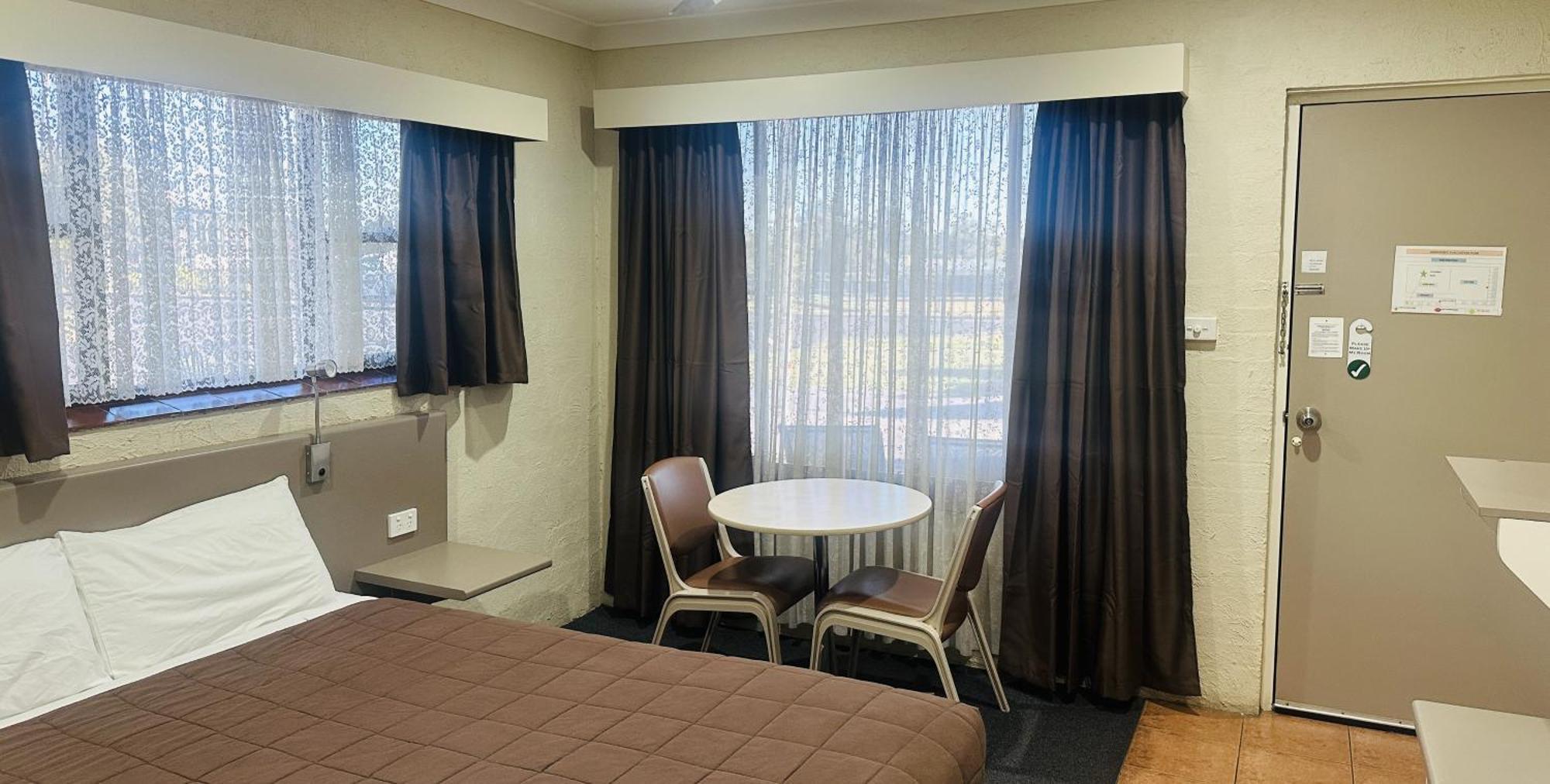 Sapphire City Motor Inn Inverell Eksteriør bilde