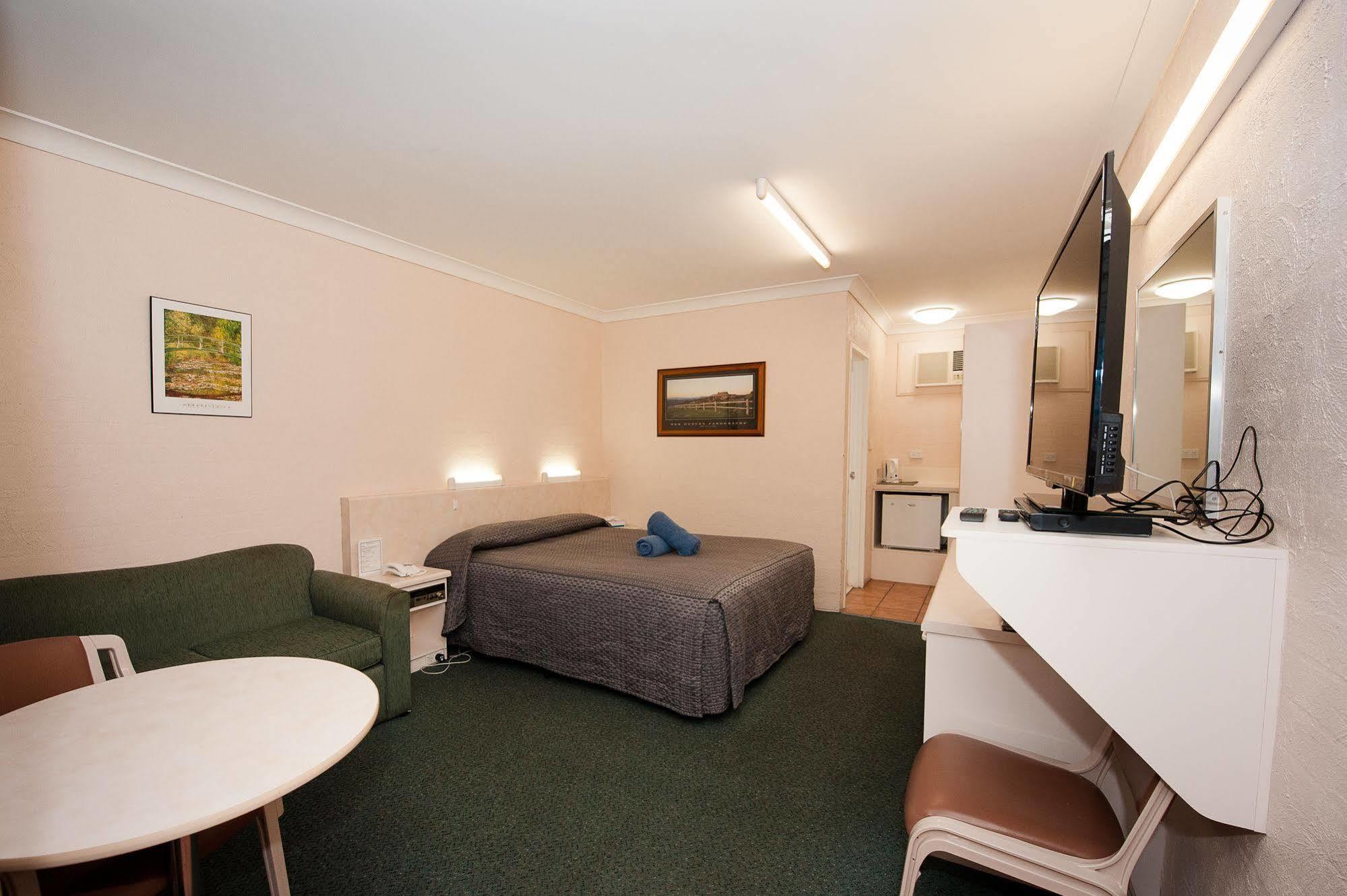 Sapphire City Motor Inn Inverell Eksteriør bilde